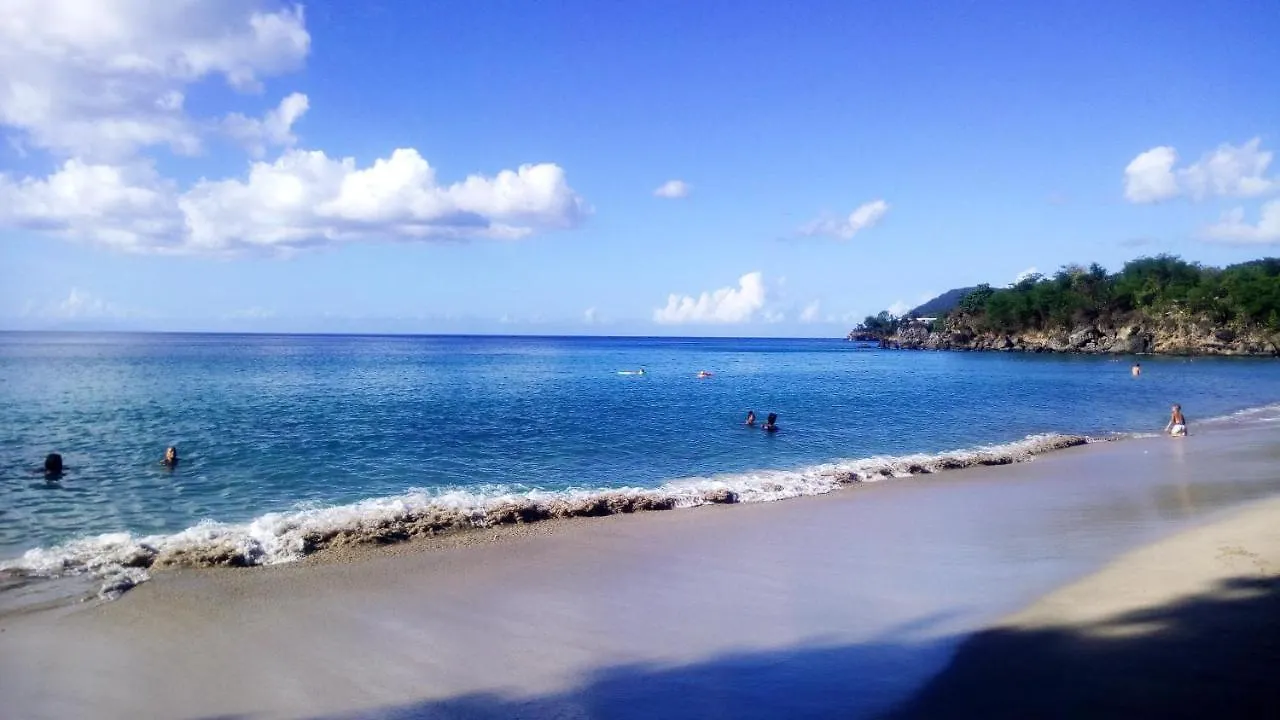 Maison Charmante A Deshaies Avec Vue Sur La Mer 0*,  Guadeloupe